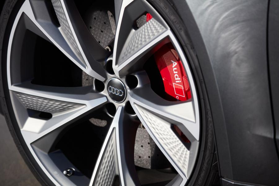 Колеса Audi RS7 Sportback 2020 года  (AU) (фото 29 из 34)